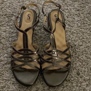 Like New Comfortable Dress Heel